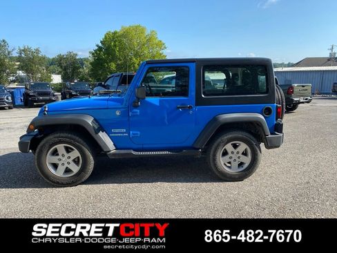 Used 2012 Jeep Wrangler Sport AWD/4WD image 8