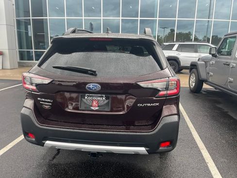 Used 2024 Subaru Outback Limited AWD/4WD image 6