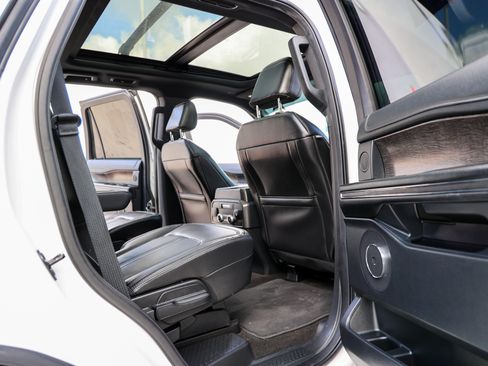 Used 2021 Ford Expedition Limited RWD image 45