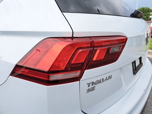 Used 2018 Volkswagen Tiguan SE FWD image 31