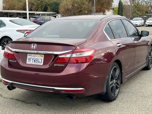 Used 2016 Honda Accord Sport image 2