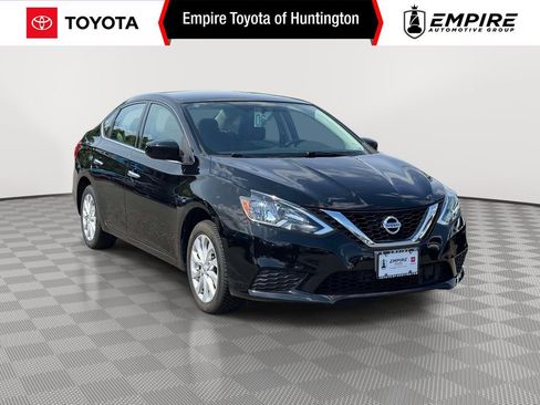Used 2018 Nissan Sentra SV FWD image 1