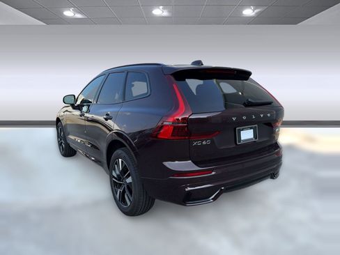 New 2026 Volvo XC60 B5 Plus w/ Climate Package AWD/4WD image 3
