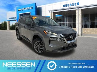 Used 2021 Nissan Rogue S FWD video 1