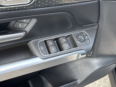 Certified 2024 Mercedes-Benz GLB 250 4MATIC image 35