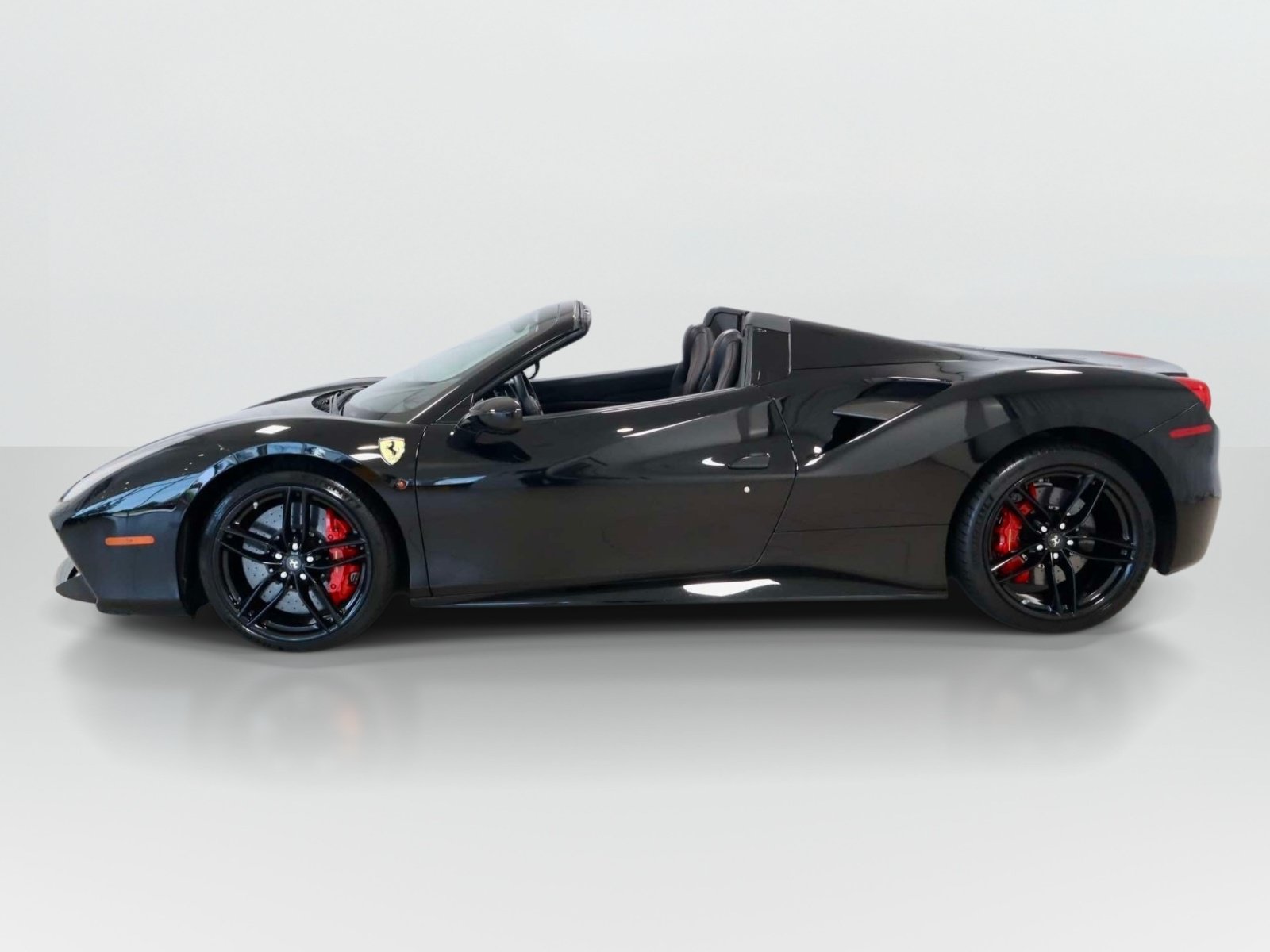 Certified 2019 Ferrari 488 Spider RWD image 2