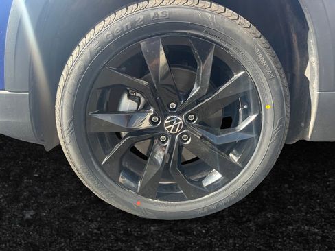 Used 2022 Volkswagen Taos SE image 27