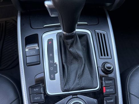 Used 2010 Audi A4 2.0T Premium Plus image 18