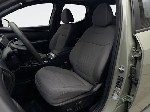 Used 2024 Hyundai Santa Cruz SEL w/ Activity Package image 11