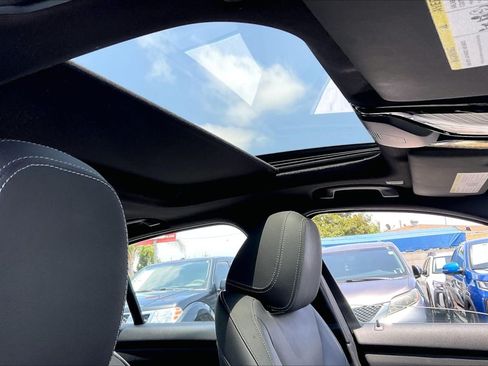 Used 2019 BMW 330i Sedan w/ Premium Package RWD image 22