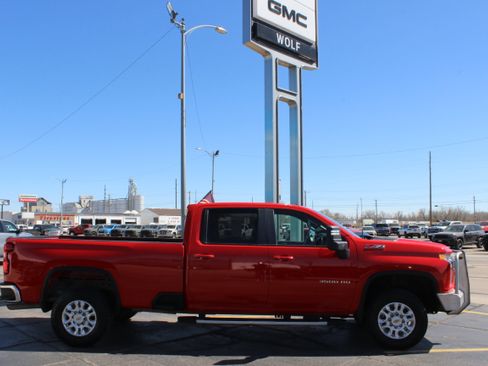 Used 2021 Chevrolet Silverado 3500 LT w/ Convenience Package image 2