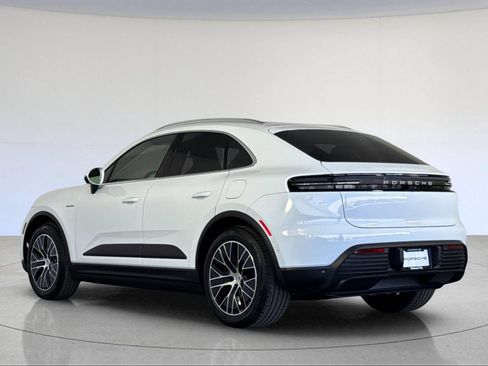 Certified 2026 Porsche Macan 4 Electric AWD/4WD image 3