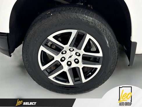 Used 2020 Chevrolet Silverado 1500 LT Trail Boss AWD/4WD image 33