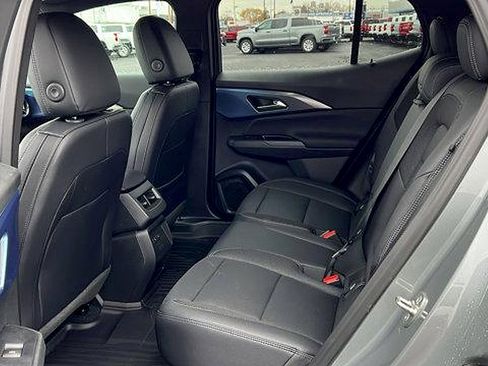 New 2026 Chevrolet Equinox EV LT image 14