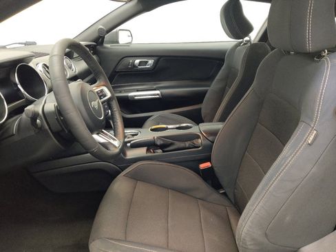 Used 2017 Ford Mustang Coupe RWD image 17