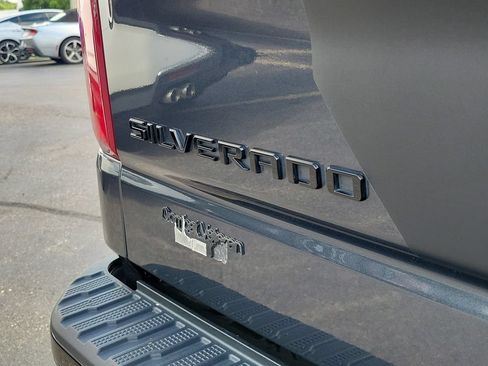 Used 2021 Chevrolet Silverado 1500 LT Trail Boss w/ Convenience Package II AWD/4WD image 10