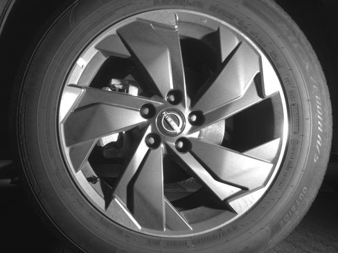 Used 2025 Nissan Rogue SV FWD image 12