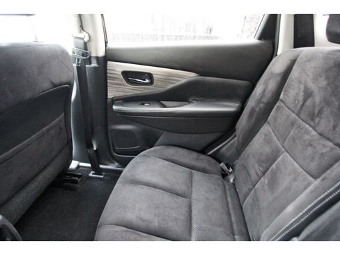 Used 2016 Nissan Murano S FWD image 15