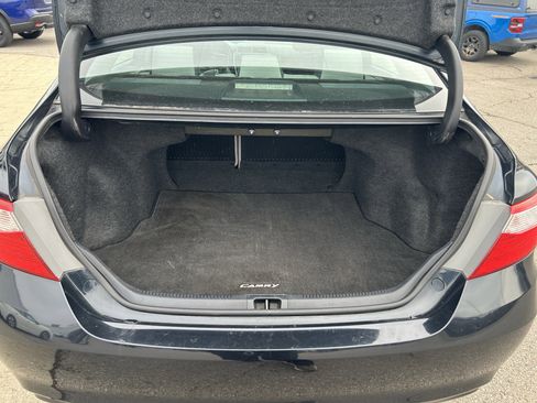 Used 2016 Toyota Camry SE image 25