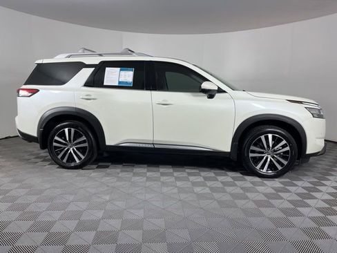 Used 2023 Nissan Pathfinder Platinum w/ Cargo Package FWD image 12