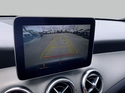 Used 2018 Mercedes-Benz CLA 250 image 26