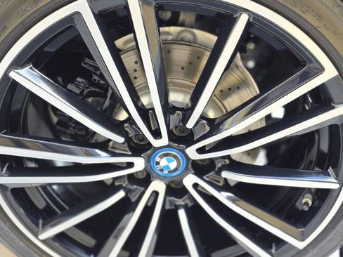 Used 2019 BMW i8 Coupe AWD/4WD image 33