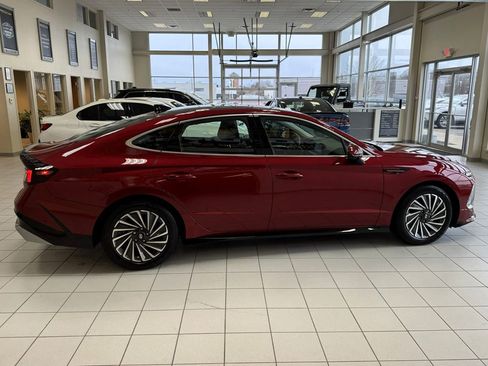 Used 2025 Hyundai Sonata Limited image 69