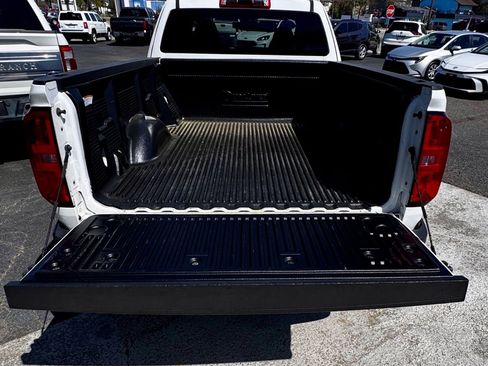 Used 2021 Chevrolet Colorado LT w/ Safety Package RWD image 7