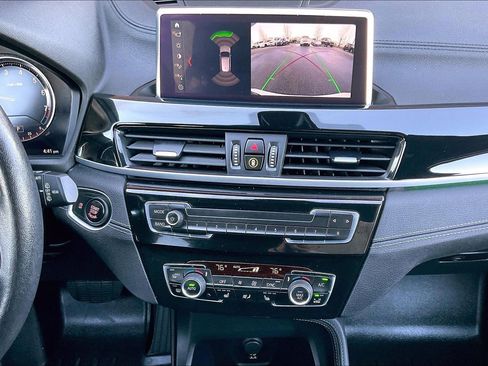 Used 2022 BMW X1 xDrive28i image 9