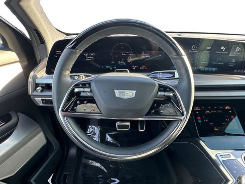 Used 2026 Cadillac Vistiq Sport w/ LPO, Floor Liner Package image 12