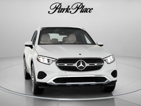 Used 2026 Mercedes-Benz GLC 300 4MATIC image 35