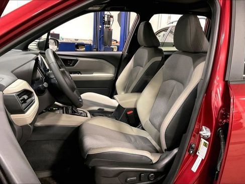 Used 2025 Subaru Forester Premium image 25