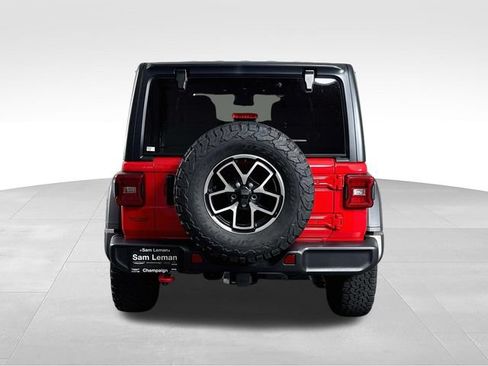 Used 2024 Jeep Wrangler Unlimited Rubicon w/ Convenience Group AWD/4WD image 6