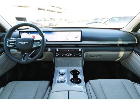 Used 2025 Genesis GV80 2.5T Prestige image 11