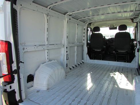 Used 2023 RAM ProMaster 2500 image 25