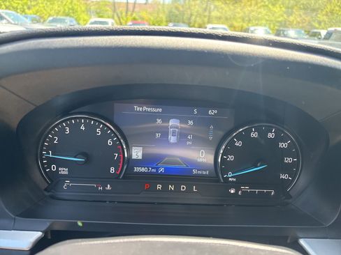 Used 2021 Ford Explorer XLT w/ Equipment Group 202A image 12