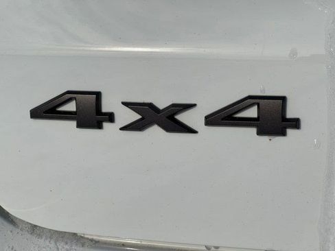 New 2026 Jeep Compass Trailhawk w/ Sun, Sound & Navigation Group AWD/4WD image 33