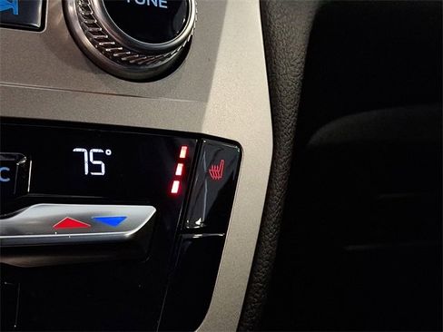 Used 2020 Ford Explorer XLT w/ Equipment Group 202A image 23