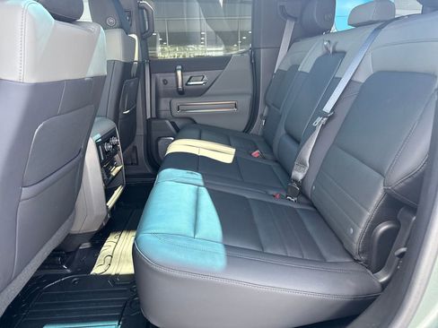 Used 2024 GMC Hummer EV 3X w/ Extreme Off-Road Package AWD/4WD image 32