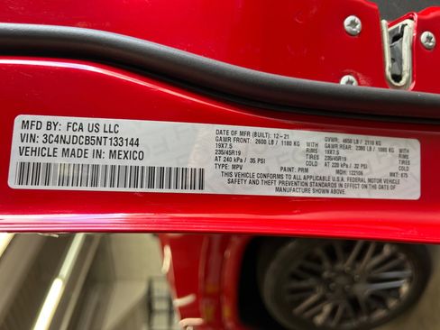 Used 2022 Jeep Compass Limited image 30