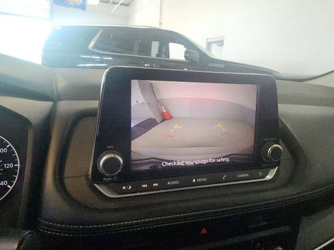 Used 2024 Nissan Rogue S AWD/4WD image 26
