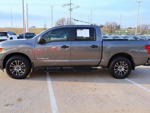 Certified 2024 Nissan Titan SV w/ SV Convenience Package image 2