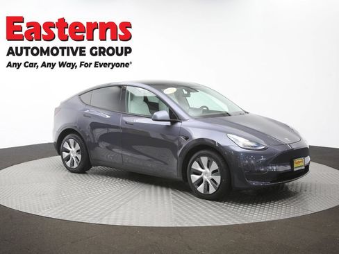 Used 2022 Tesla Model Y Long Range AWD/4WD image 43