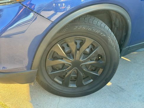 Used 2018 Nissan Rogue S image 44