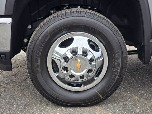 New 2026 Chevrolet Silverado 3500 LT w/ All Star Edition AWD/4WD image 15
