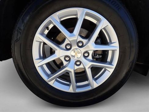 Used 2023 Chevrolet Equinox LT w/ LPO, Floor Liner Package AWD/4WD image 6