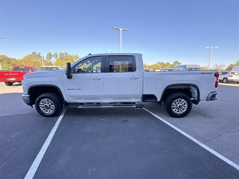 Used 2024 Chevrolet Silverado 2500 LT image 5