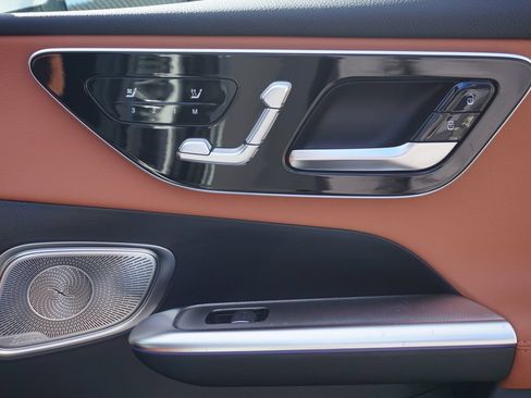 Certified 2026 Mercedes-Benz GLC 300 image 64