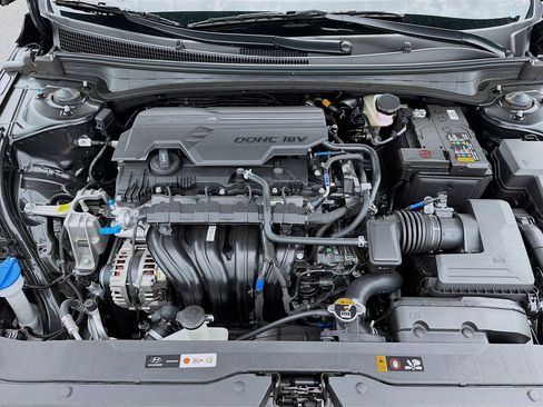 New 2026 Hyundai Elantra Sport FWD image 23