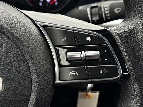 Certified 2023 Kia Forte LXS image 23